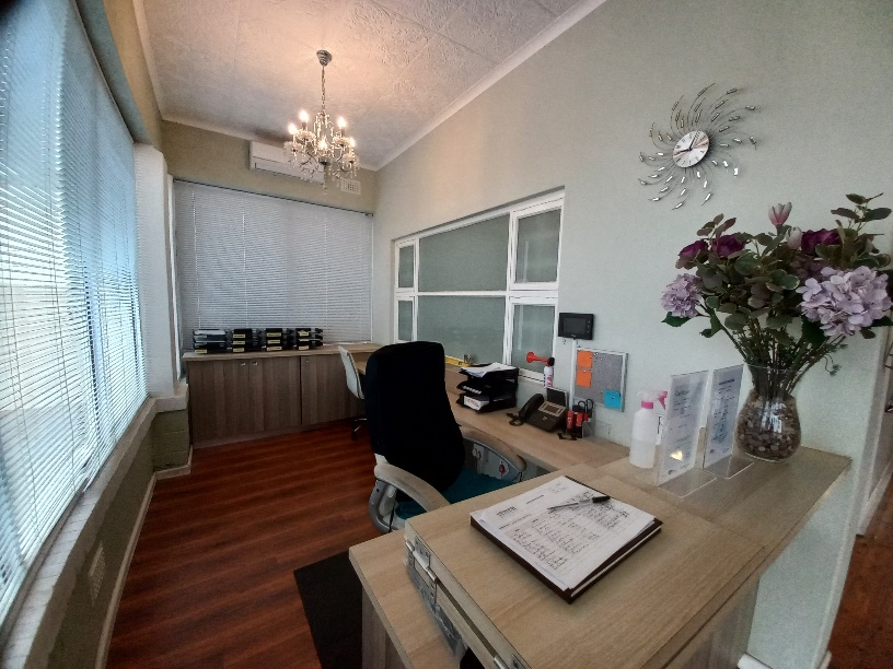 To Let Commercial Property for Rent in Berea Eastern Cape